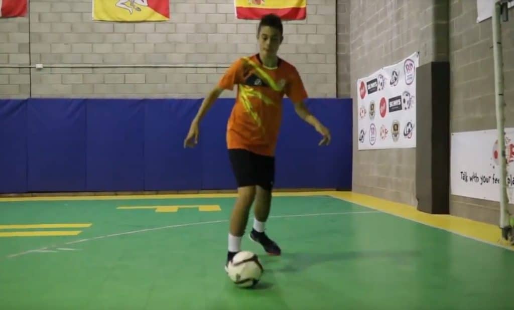 Soccer Futsal Skill Tips 1